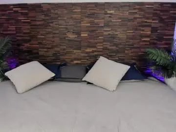 ariiaa_1 on Chaturbate