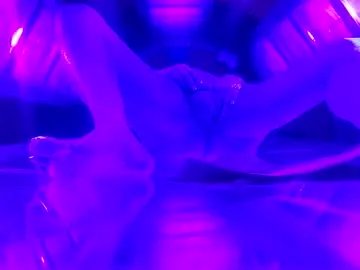 deeperjohnny — Goal: Sexy Dance in 'man-thong'.   [ 100 tokens left ]