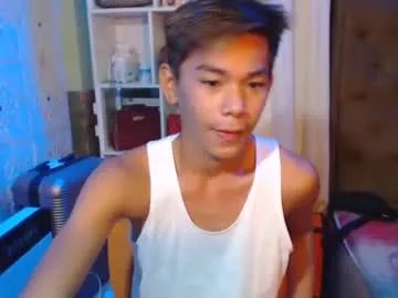 xkhen_damienx on Chaturbate