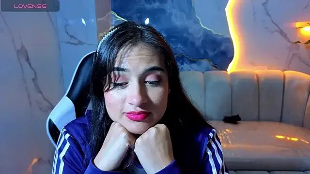 Anny_Star_Tx — SHOW SALIVA IN TITS