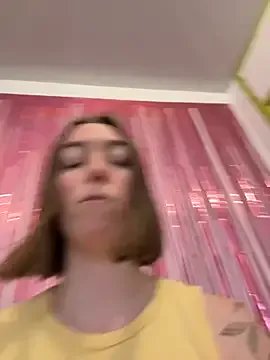 Daisy_Michto_Officiel on StripChat