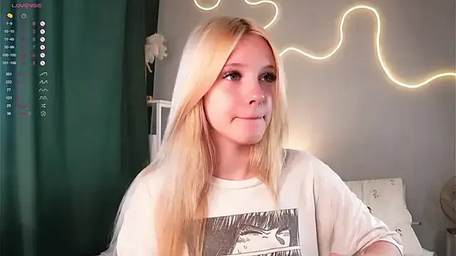 EdlaHewell on StripChat