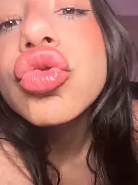 LoveLillyy on StripChat