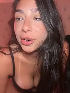 LoveLillyy on StripChat