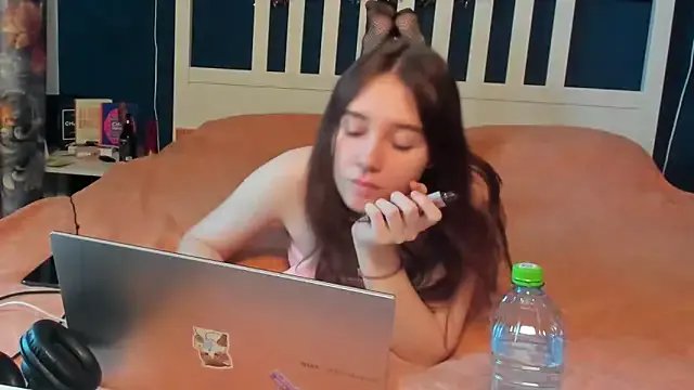 Santythousand — Get Naked 5min